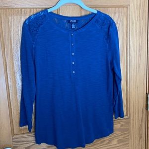 Chaps elbow length sleeve top with cute lace